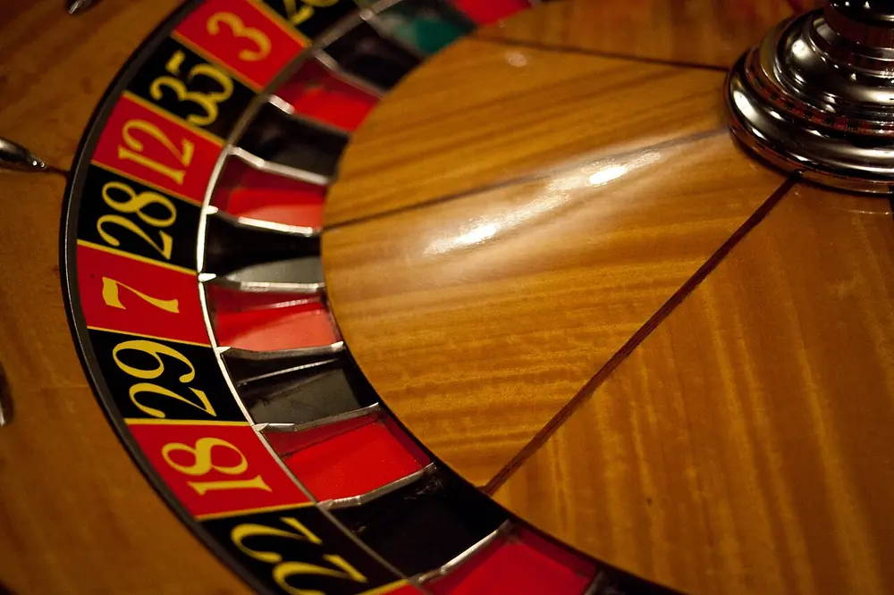no kyc casino no minimum deposit - spinning roulette wheel