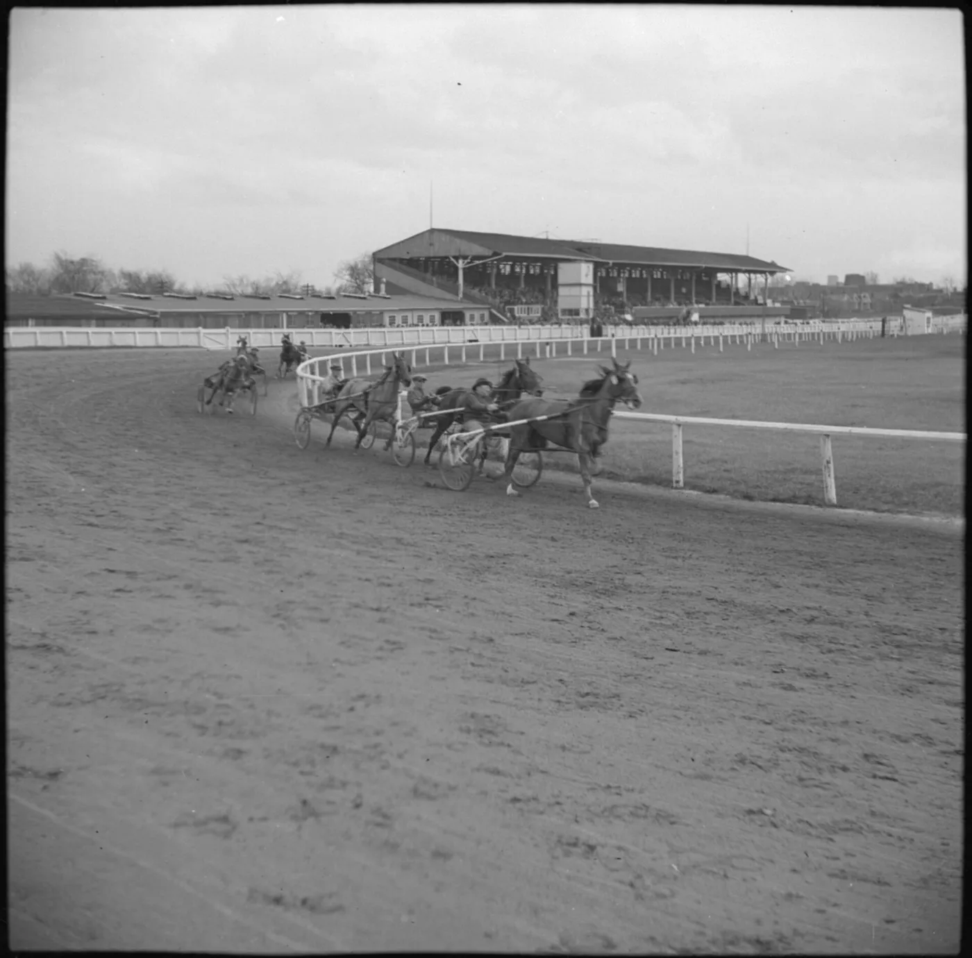 harness racing at the Dufferin track, Toronto (historic, public domain)