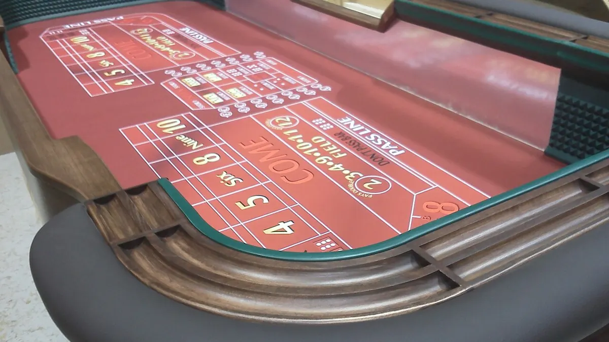Craps table and dice - best crypto betting games
